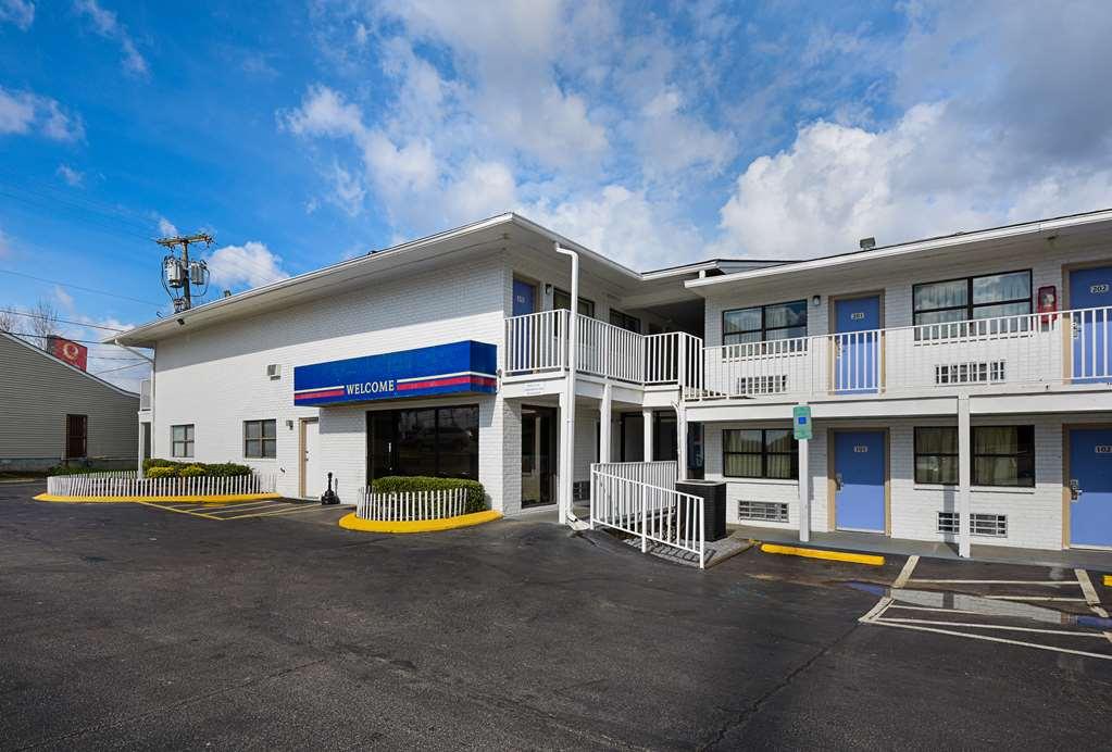 Motel 6 Chattanooga East Exteriör bild